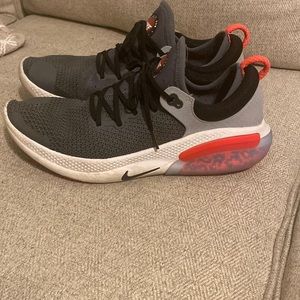 Men’s Nike Joyride Run Flyknit